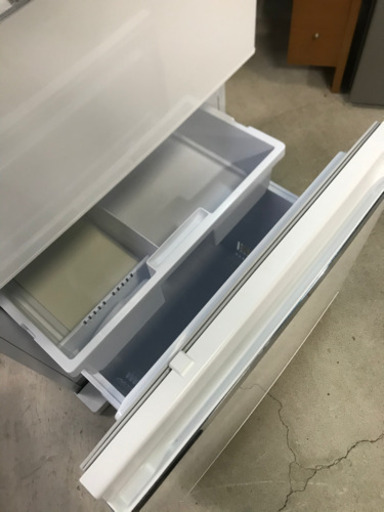 2017年製 右開き3ドア 三菱 ノンフロン冷凍冷蔵庫 MR-CX37C-W 365L