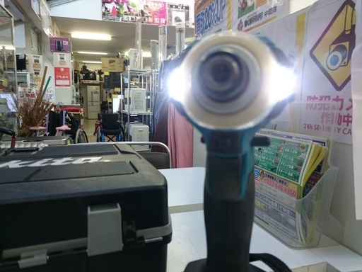 マキタ 14.4V 充電式インパクトドライバ TD161D　高く買取るゾウ中間店