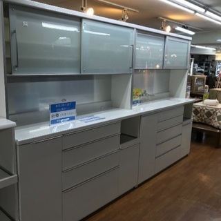 大型サイズ！パモウナの食器棚が2点入荷しました！
