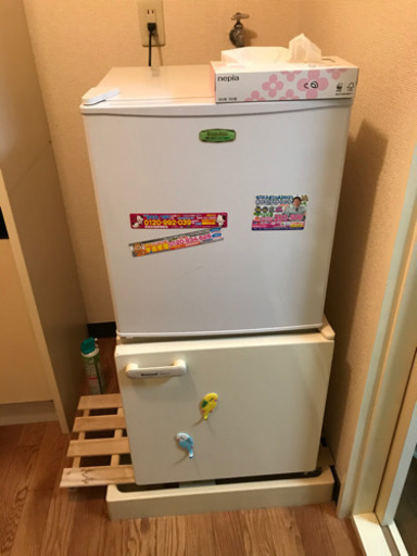 小さな冷蔵庫２つまとめて
