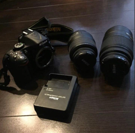 Nikon D5200 一眼レフ ブラック ダブルズームキット
