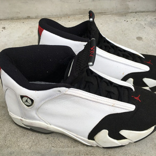 ジョーダン14スニーカー