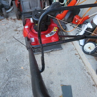 アメリカ製芝刈り機4.5馬力サイド排出！