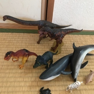 恐竜  フィギュア   おもちゃ  ソフビ