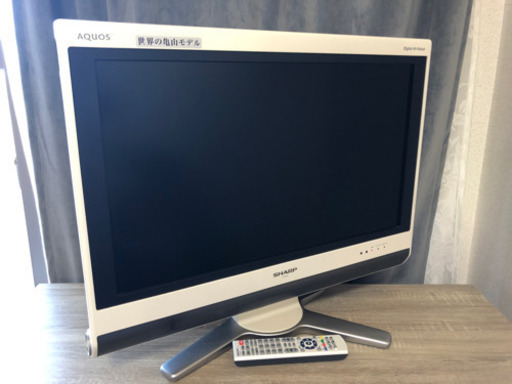 シャープ　液晶テレビ26インチ