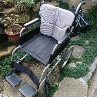 車椅子　介護用　軽量タイプ　MIKI カルーン　MC-43RK　車イス