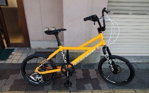 美品☆Cannondale HOOLIGAN 20吋ミニベロ ディスクブレーキ/アルミ/8speed/マンゴイエロー