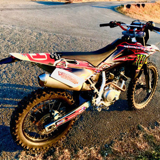 ハスクバーナ　HUSQVARNA  TE125 4st 公道走行車 ハスクバーナ HUSQVARNA TE125 4st 公道走行車