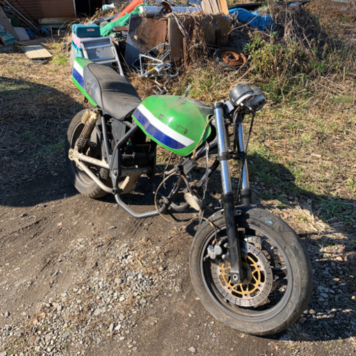 バイク　車種不明　カワサキ　サスペンションなど　部品取り車 バイク 車種不明 カワサキ サスペンションなど 部品取り車
