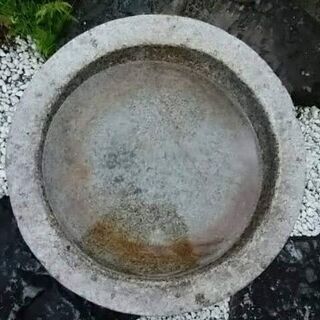 石臼　金魚鉢