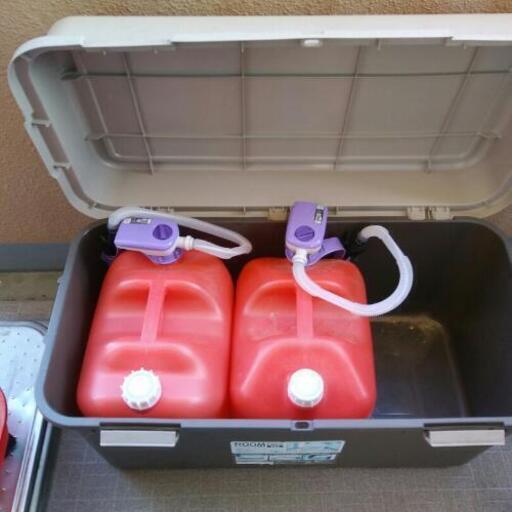 お取引決定しました l灯油タンク 電動ポンプ付き 灯油タンク保管ボックス 亀カメ 西条のその他の中古あげます 譲ります ジモティーで不用品の処分