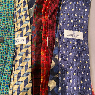 ネクタイ　1本50〜150円