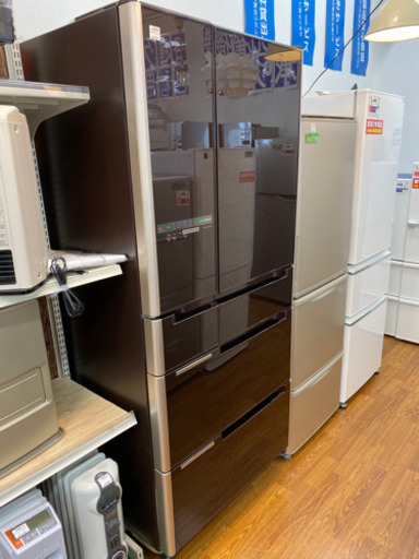 【トレファク 南浦和店】大型冷蔵庫　670l  保証付