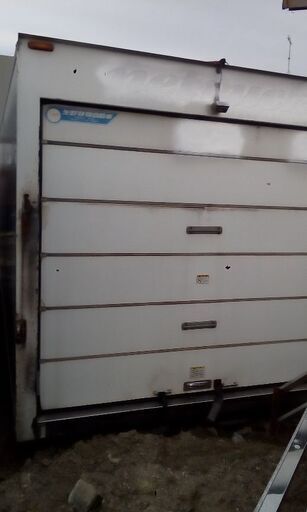 ４トンワイドトラックのアルミ構造シャッタードアの冷蔵箱7万円売り訳あり