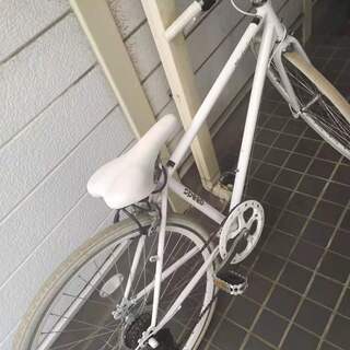 大特価セール】6段変速クロスバイク ホワイト【プレゼント有】※取引中