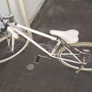 大特価セール】6段変速クロスバイク ホワイト【プレゼント有】※取引中