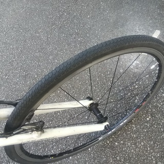 LOUIS　GARNEAU　クロスバイク　TR-LIＴE-E　ホワイト　サイズ470mm　ただいま整備中