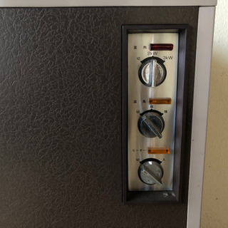 東芝　蓄熱電気暖房機