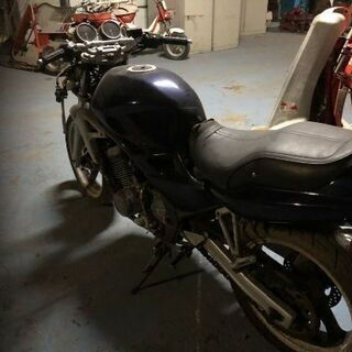 只今、年末セール中‼ 表示価格から30%オフ‼ カワサキ バリオス250 部品取り