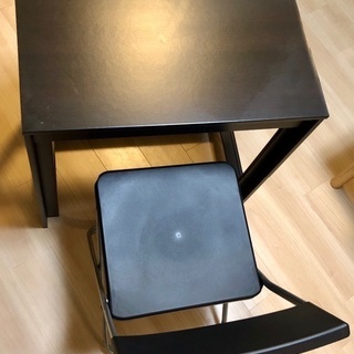 1人用テーブルと椅子セット