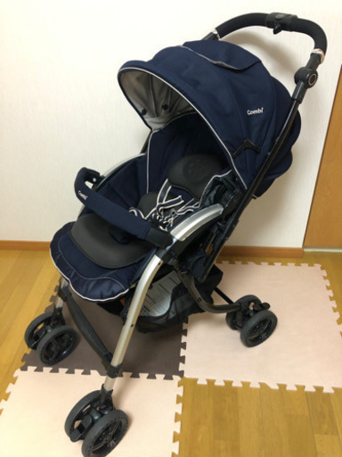 新生児から使用可能　コンビ　ディアクラッセオート4キャスエッグショックFE-500