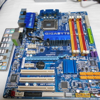 LGA775マザーボード GIGABYTE GA-EP45-UD3R 