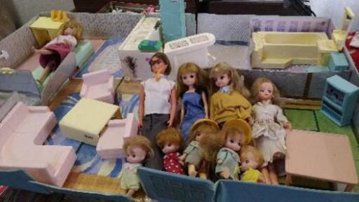 リカちゃん人形セット コロ付き収納ケース入り つっつ 瓦町のおもちゃの中古あげます 譲ります ジモティーで不用品の処分