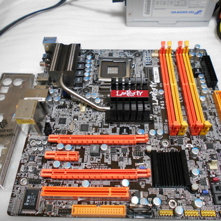 LGA775 マザーボード DFI JR P45-T2RS  中古