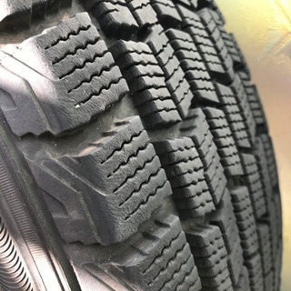 スタッドレスタイヤ　175/65R15 4本セット