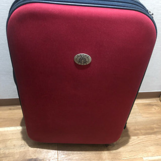 赤+紺のスーツケース