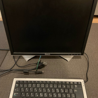 パソコンディスプレイ+キーボード