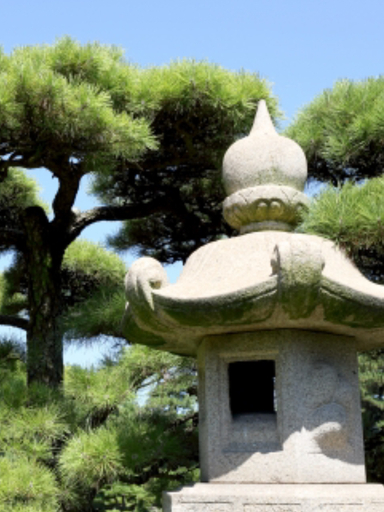 五重の塔　庭石　灯籠　灯篭　昭和レトロ 五重の塔 庭石 灯籠 灯篭 昭和レトロ