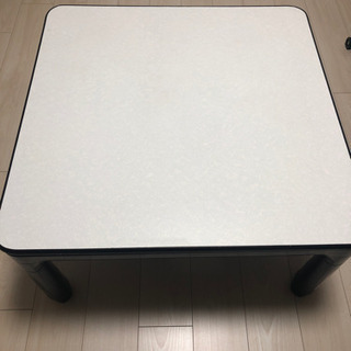 正方形テーブル　コタツとしても使用可能