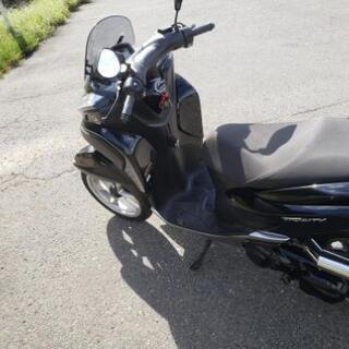 トリシティ125　グロム交換希望