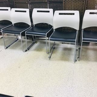 会議テーブル、ホワイトボード、椅子セット