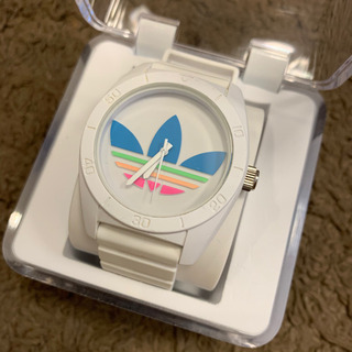 【美品】adidas アディダス 腕時計 ホワイト レインボー