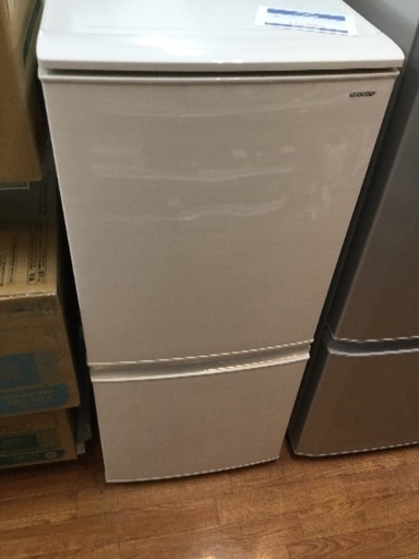 1年保証 SHARP 2ドア冷蔵庫 2018年製 137L