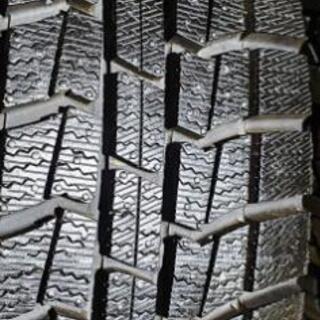 ◆◆SOLD OUT！◆◆超絶バリ山スタッドレス！175/65R15工賃込み国産タイヤノーストレックN3「オートバックスプライベートブランド」