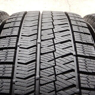 ENCO 16インチ 溝たっぷりスタッドレス ゴルフ、トゥーラン