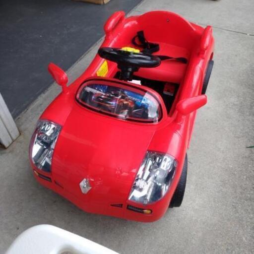 電動　自動車　おもちゃ