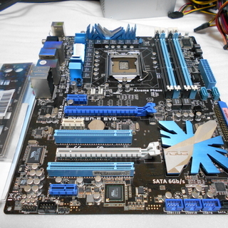 LGA1156マザーボード ASUS P7P55D-E EVO 中古