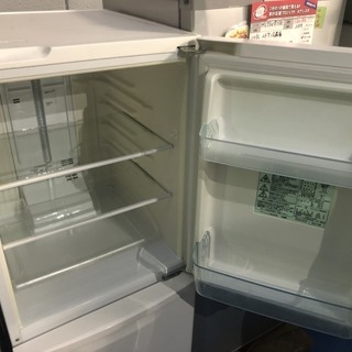 ☆中古 激安！！ Panasonic　ノンフロン冷凍冷蔵庫　138L　NR-BW147C-W形　2015年製　￥13,500！！ ☆中古 激安！！ Panasonic ノンフロン冷凍冷蔵庫 138L NR-BW147C-W形