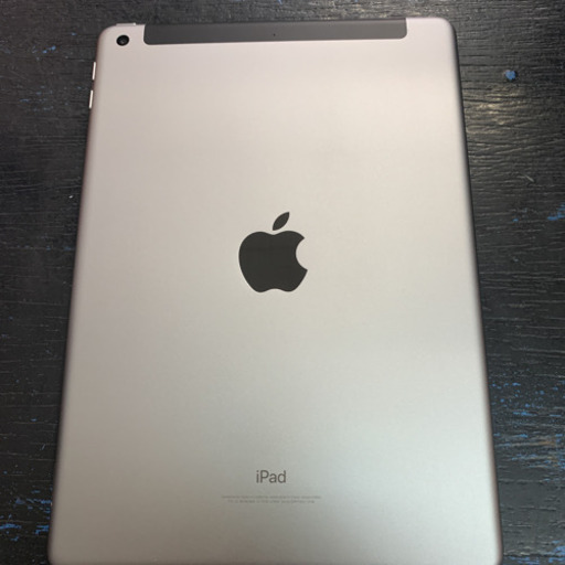 au ◯判定 iPad 6th 32gb 2018モデル スペースグレイ