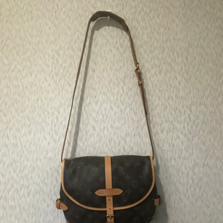 LOUIS VUITTONルイヴィトン ショルダーバッグ ソミュールMM LV
