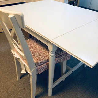 IKEA 伸長式テーブル　ダイニングテーブル　椅子