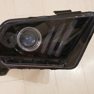 車のパーツ マスタング ヘッドライト HID LED H1