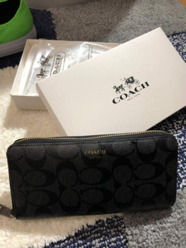 COACH長財布！