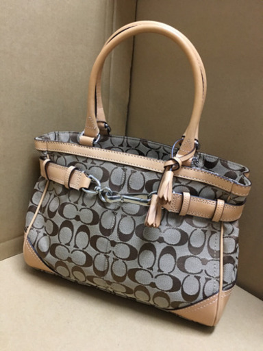★COACH コーチ ハンドバッグ 8K06 シグネチャー柄 美品