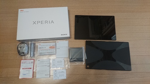 【中古】　Xperia Z2 Tablet SOT21　au仕様　☆おまけ付☆