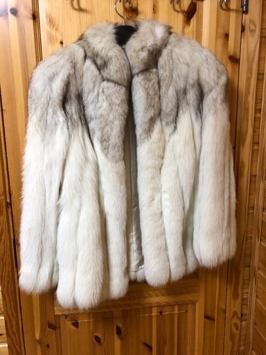 毛皮のハーフコート